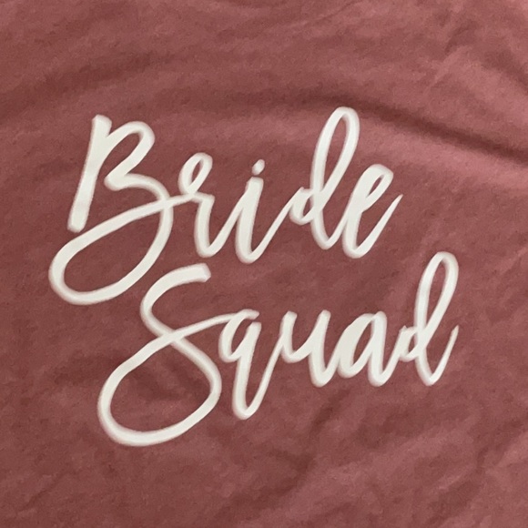 Bride squad wedding Ladies tee shirt heather pink - Picture 2 of 4